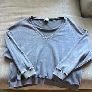 Casual Gray V-Neck Sweater